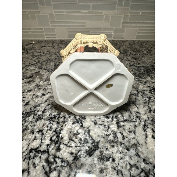 Lemax Gilded Gazebo 2005 - Retired - Picture 6 of 10